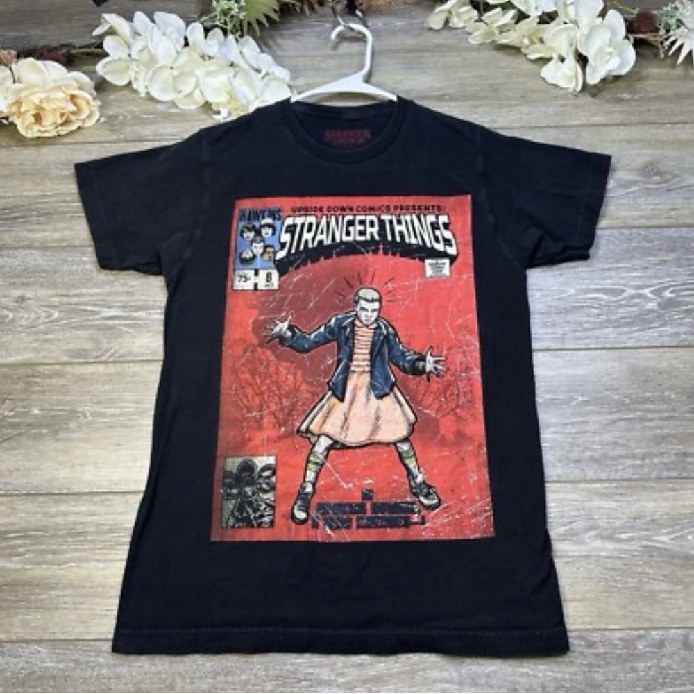 Stranger Things Black Graphic Comic     T-Shirt